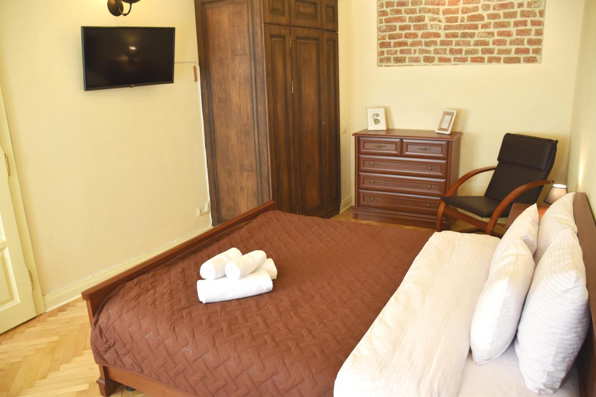Renewed Central Apartment Lviv Extérieur photo